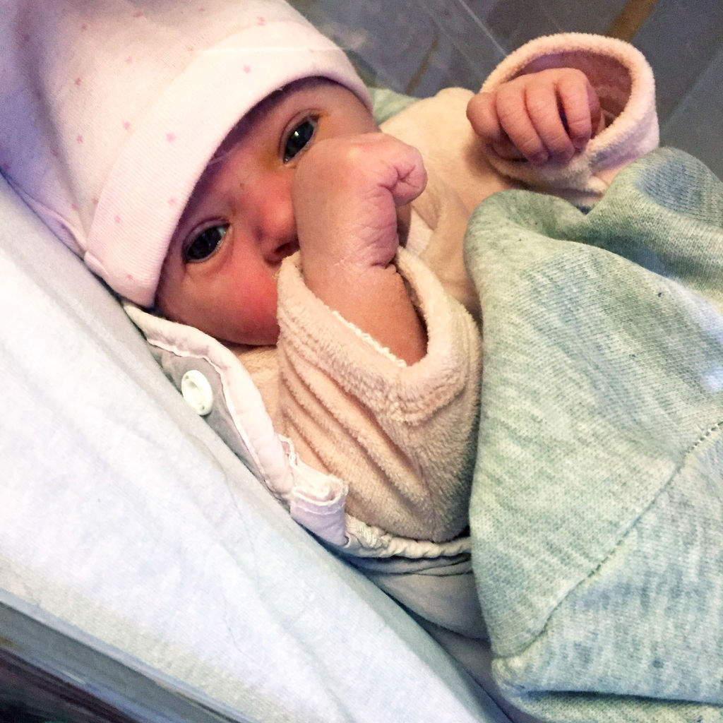Kira : 1er bébé de la décennie à la maternité Saint Louis